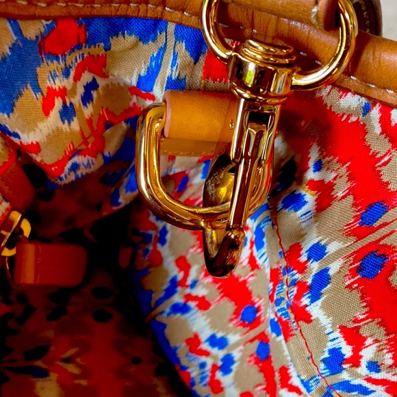 UGG Handbag/purse or beach bag price reflects condition - Picture 12 of 16